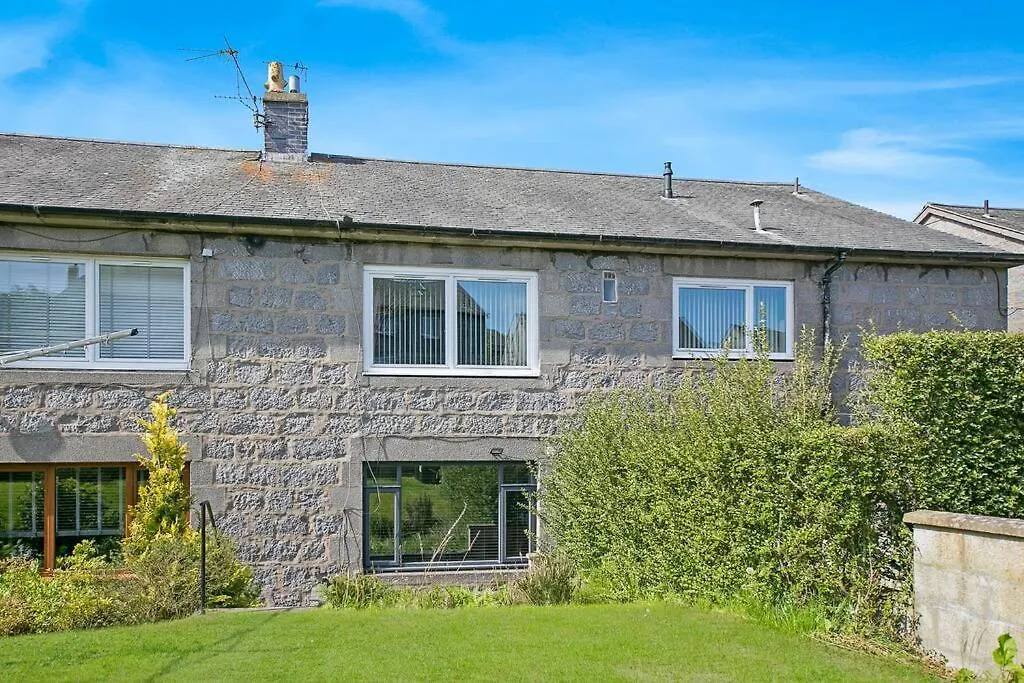 Faulds Crescent Lodge ✪ Grampian Lettings Ltd Aberdeen 0*,